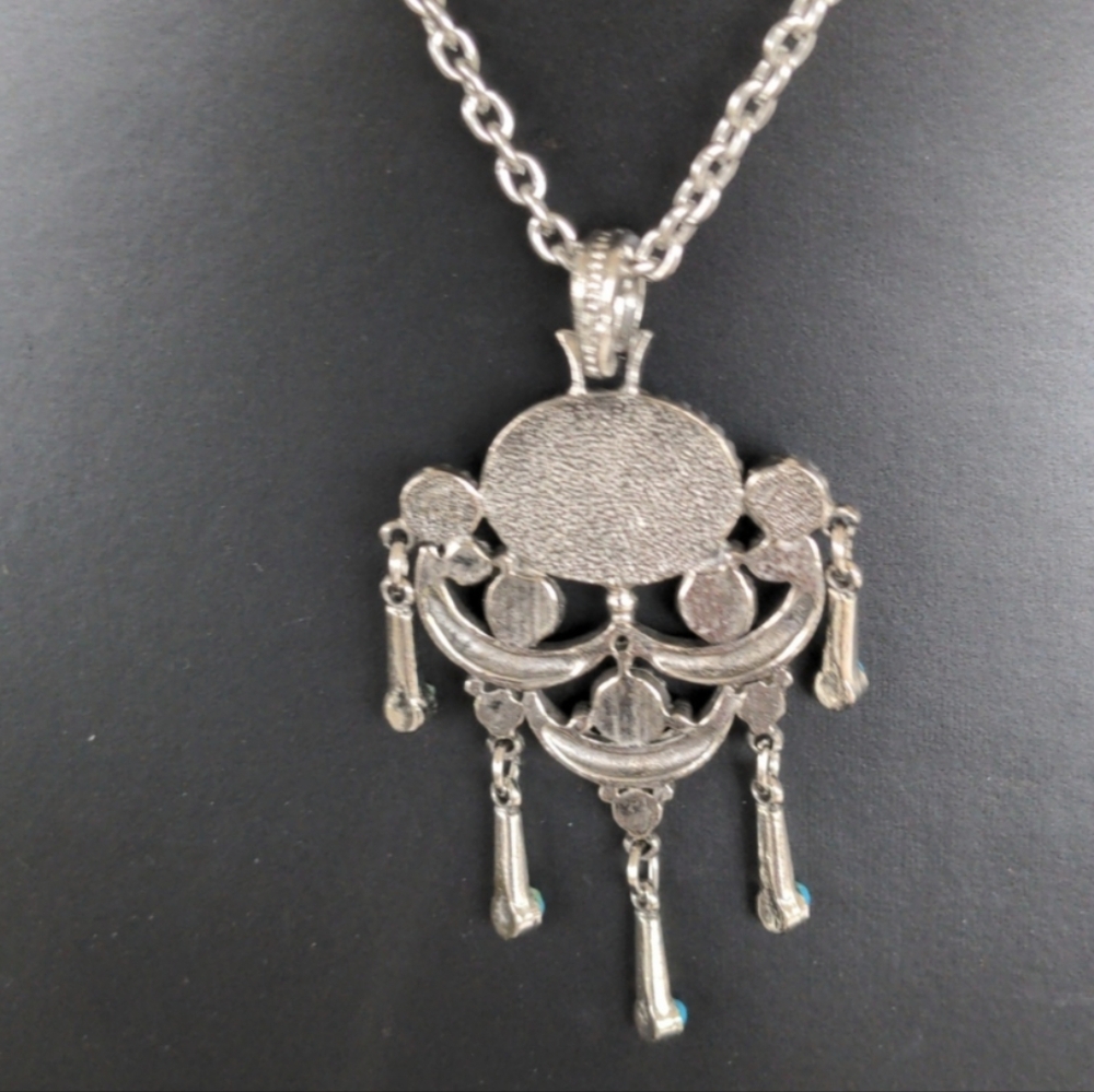 Like new Gothic Bohemian exotic necklace with turquoise color inserts - Picture 3 of 5